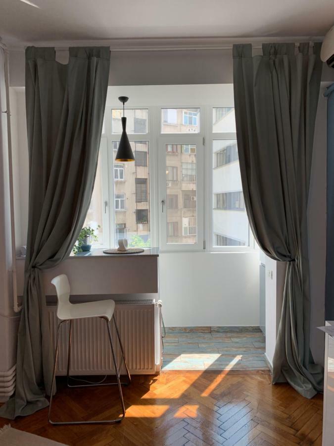 Marvel Studio Apartment Bukares Bagian luar foto